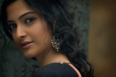 Sonam Kapoor Wallpapers