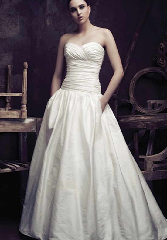 Paloma Blanca Wedding Gowns