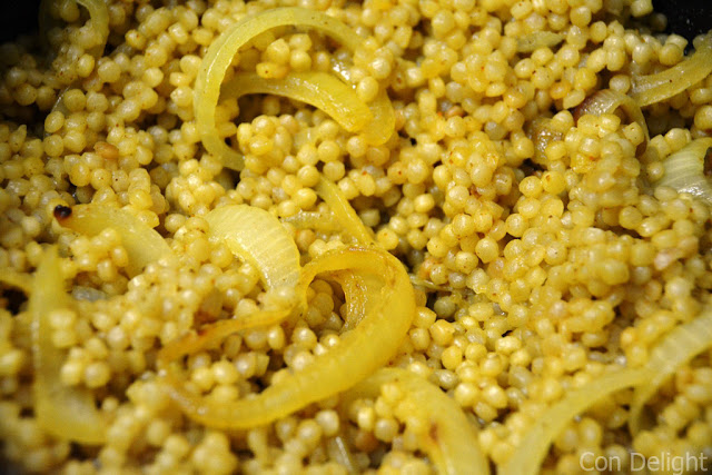 פתיתים צהובים Israeli couscous