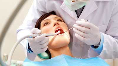 Nhổ răng cấm hàm dưới có nguy hiểm không?