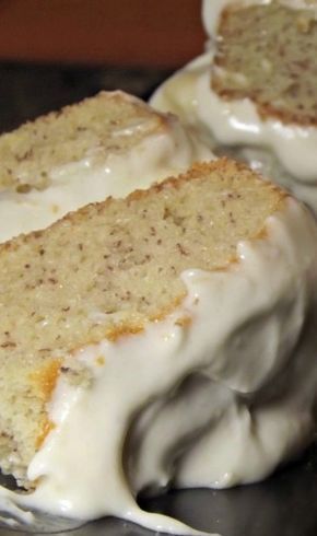 Banana Cake with Fresh Banana Frosting ~ This is the real deal retro-style. A classic banana layer cake from the 1940′s made in that simple old-fashioned style like Grandma used to bake. Id do whipped cream frosting