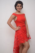 Yamini bhaskar new glam pics-thumbnail-14