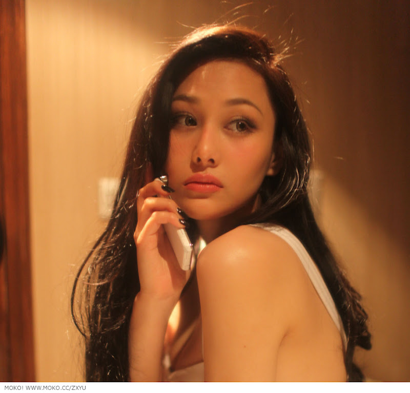 Viann Zhang Xinyu (张馨予) Viann Zhang Xinyu (张馨予)