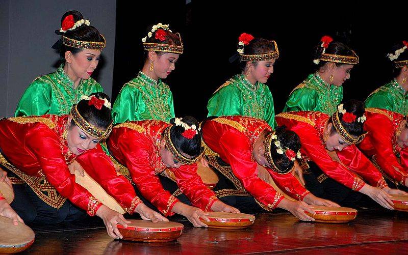 Sejarah Tari Saman Aceh  Saman Dance from Aceh  Aceh  