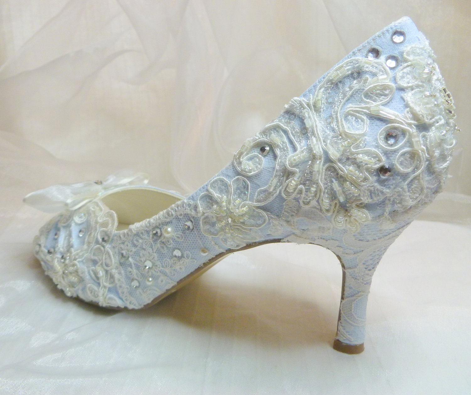 camo design bridal shoes