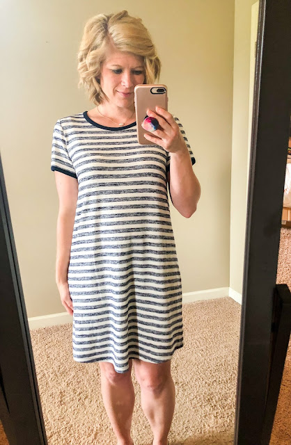 Stitch Fix review. Try Stitch Fix, personal styling subscription box. Navy and White tshirt dress. So comfortable! Summer style. Summer outfits