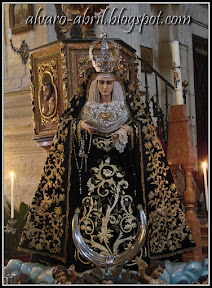 dolores-alcala-besamanos-2011-alvaro-abril-(25).jpg