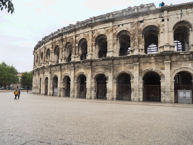 Ним, Франция – древнеримская арена