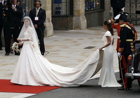 kate middleton wedding dress alexander. kate middleton wedding dress