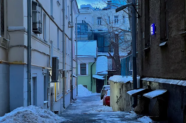 Печатников переулок, Колокольников переулок, дворы