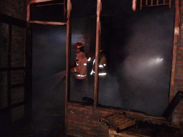 Kebakaran Rumah di Pacarejo Mengakibatkan Kerugian Materiil 100 Juta Rupiah