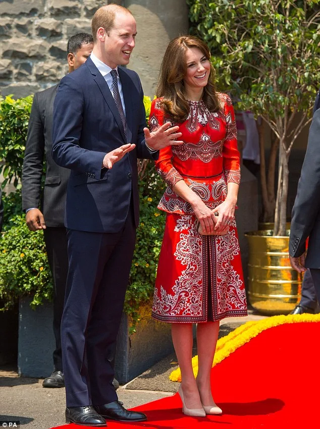 Kate stunned in a paisley printed Alexander McQueen dress on Indian Tour