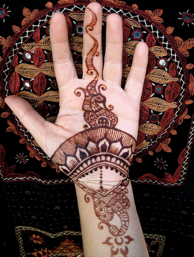 10 Amazing Arabic Mehndi Designs