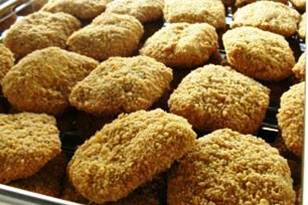ANEKA RESEP JAJANAN: PELUANG BISNIS
