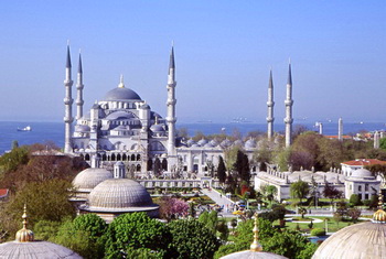 12 Tempat Wisata Terkenal di Istanbul Turki  Explorer 