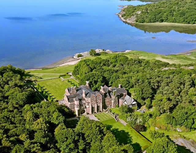 Tjoloholms Castle, Sweeden