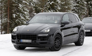 Latest Porsche Cayenne for First Time Noticed in Testing