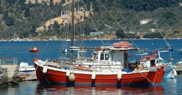 Cara Membuat Kapal Nelayan dari Stik Es Krim Beserta 