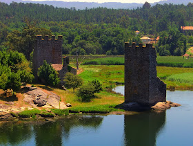 Resultado de imagen de torres de catoira