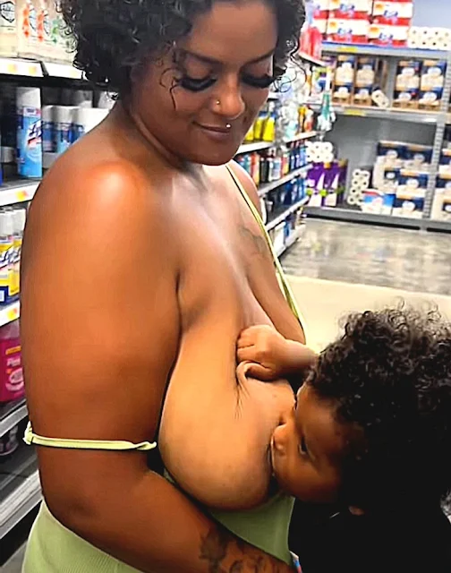 African woman breasfeeding