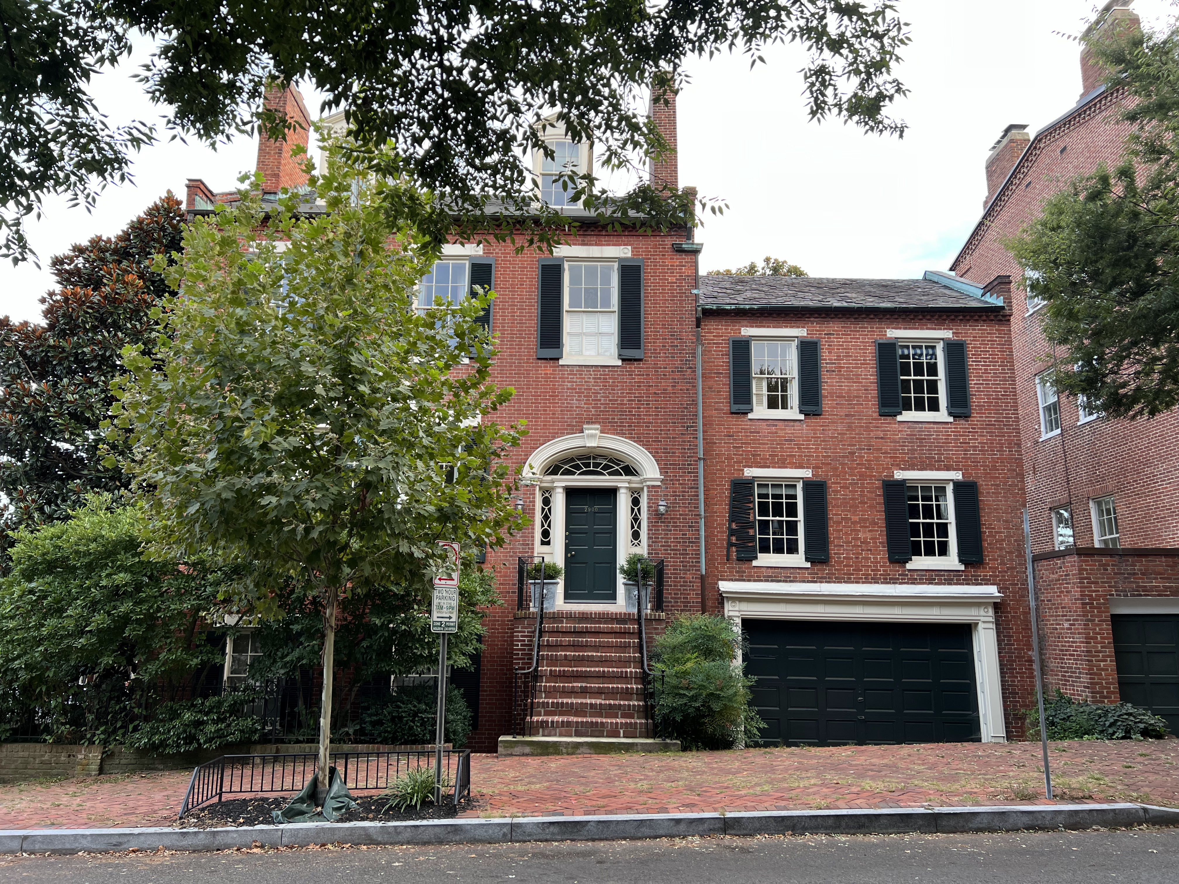 georgetown, dc travel guide, brick houses
