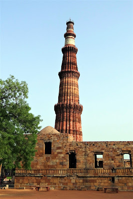 Qutub Minar - क़ुतुब मीनार delhiblogs