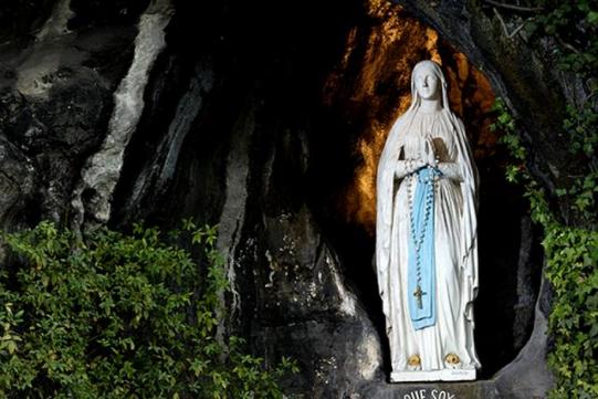 VIRGEN DE LOURDES