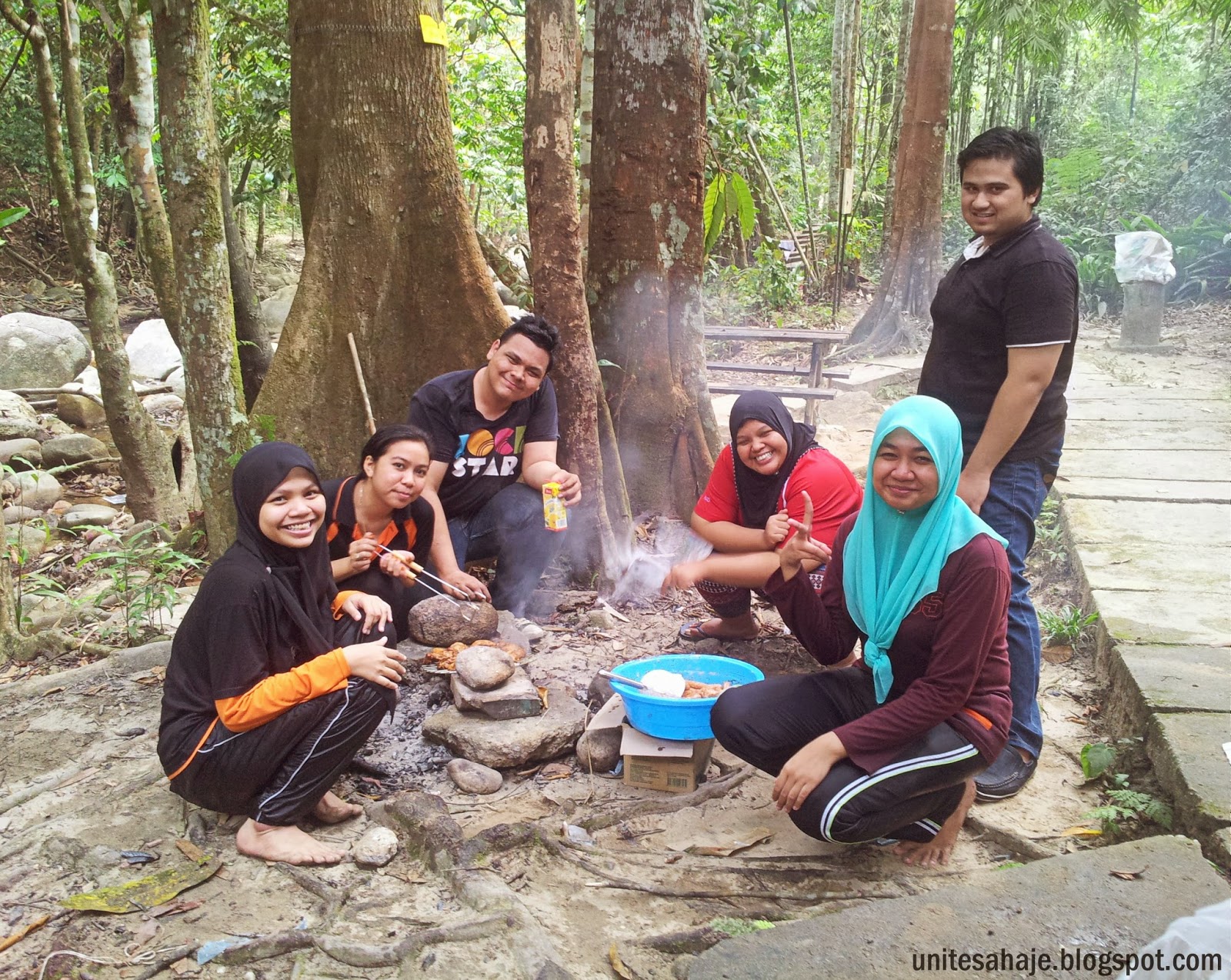 Unite Sahaje: Piknik & Barbeku Kat Air Terjun Ulu Yam ...