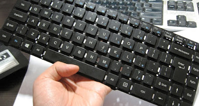 Jasa mengganti Keyboard yang Rusak