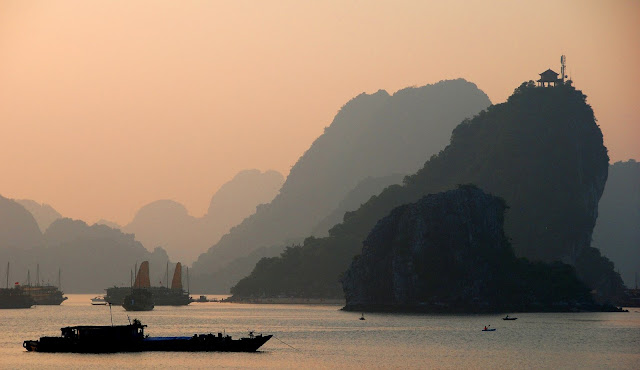 Halong Bay Seen On www.coolpicturegallery.us