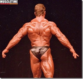 Dorian Yates at 1994 Mr. Olympia_free pose