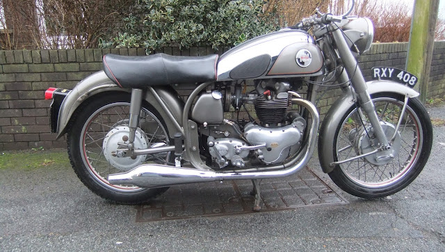 Norton Dominator 88 Front look