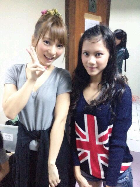 Tim KIII JKT48 Foto Bersama Aki Takajo AKB48 (JKT48)