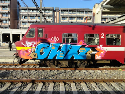 OWN CREW graffiti