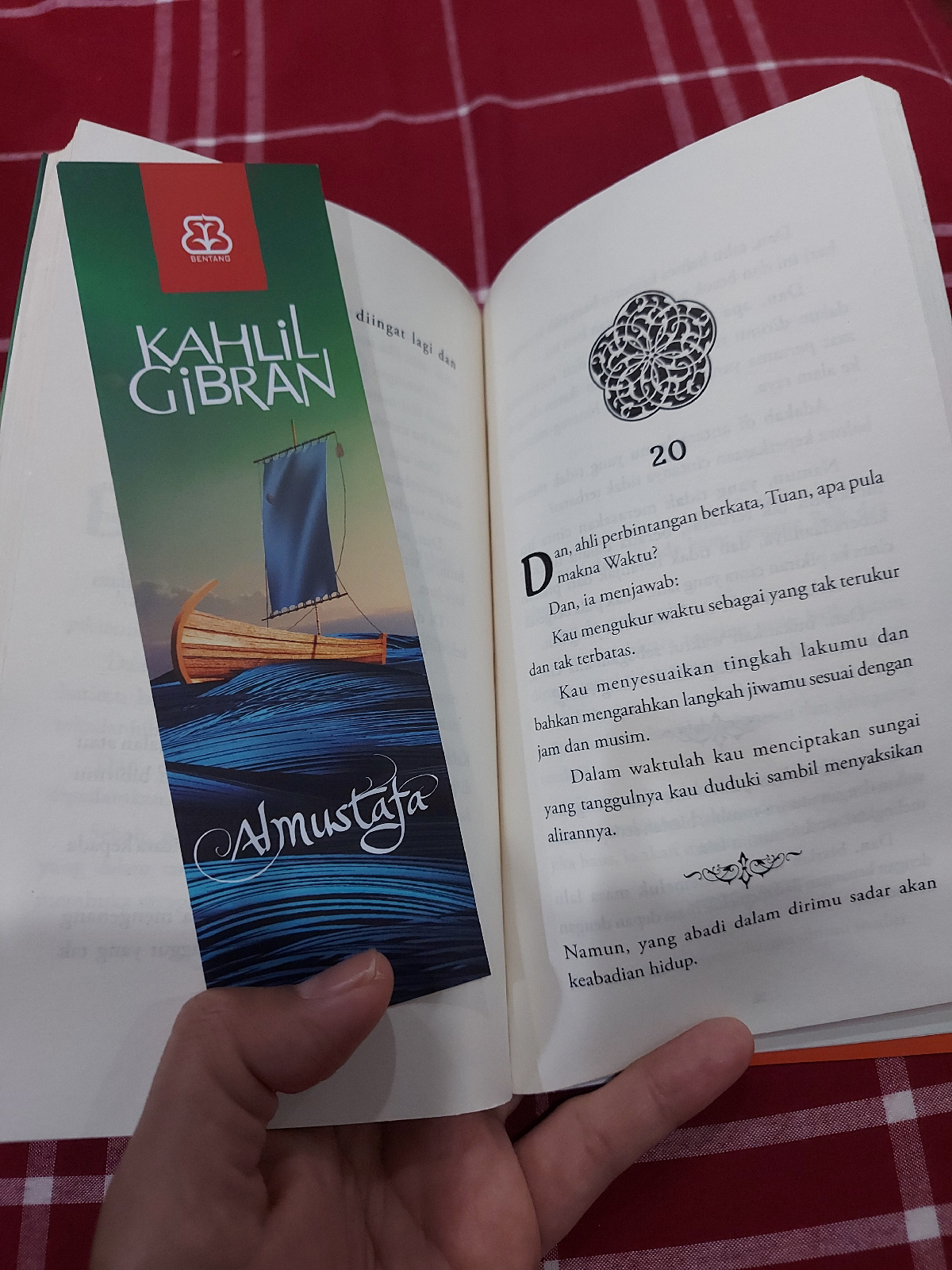 Buku kahlil gibran almustafa