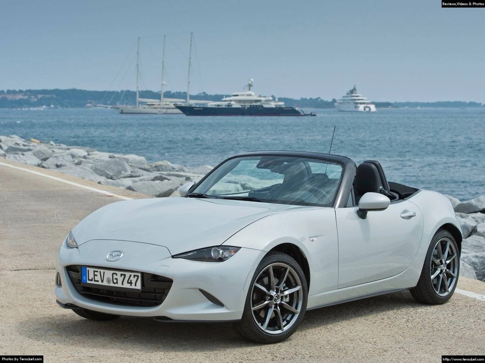 Hình ảnh xe ô tô Mazda MX-5 2016 & nội ngoại thất