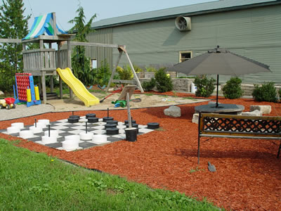 Cool Backyard Pool Decorating Ideas