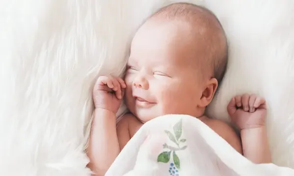 ماذا يحدث للأطفال الرضع وهم نائمون ؟