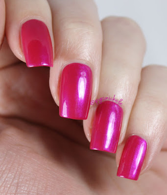 Vintage Polish Friday │Wet 'n' Wild Frosted Fuchsia 426