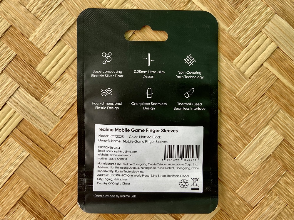 realme Finger Sleeves Retail Pack - Back