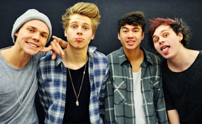 "Lirik Lagu 5 Seconds of Summer - Talk Fast"