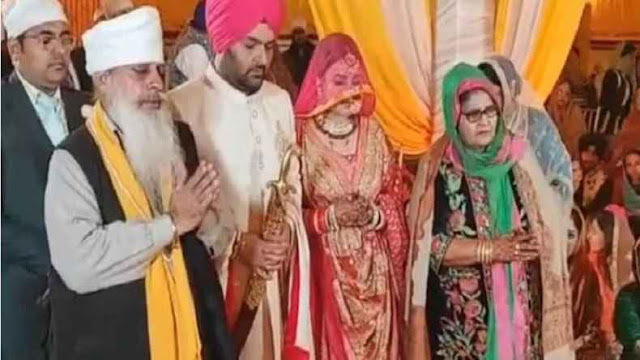 kapil sharma and ginni chatrath's wedding photos and pics