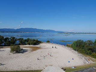 琵琶湖博物館　白い砂浜