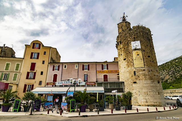 Torre del Reloj, Anduze - Francia, por El Guisante Verde Project