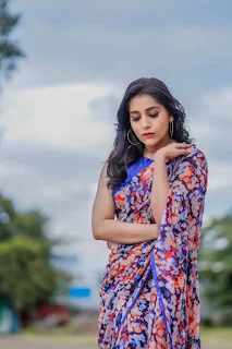 Anchor Rashmi Gautam Latest Photoshoot Stills in Saree