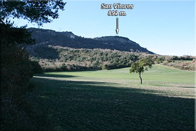 San Vítores desde los campos de labranza