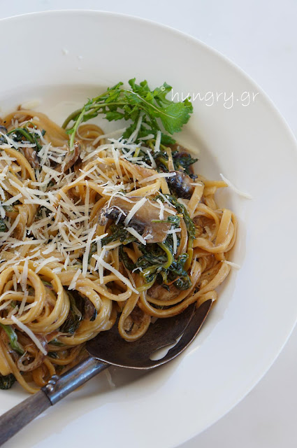 Creamy Mushroom & Spinach Fettuccine with Caramelized Onions