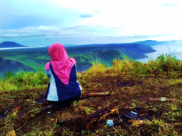 pesona danau toba dari gajah bobok