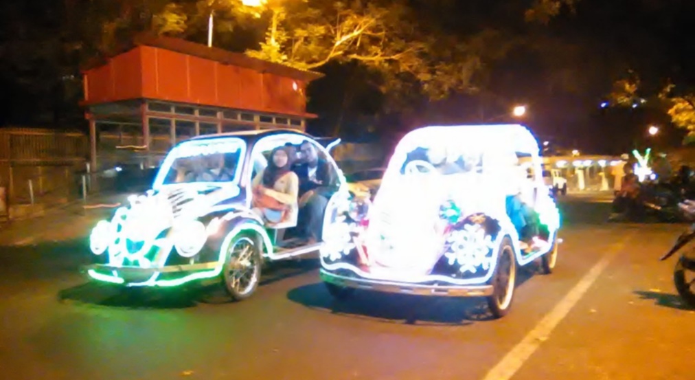 Wisata Balap  Mobil  Hias Semarang Ajaib bin Ladden