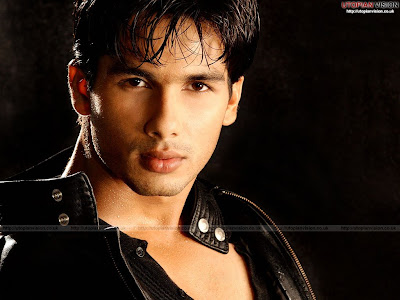 latest bollywood wallpapers. to get latest bollywood